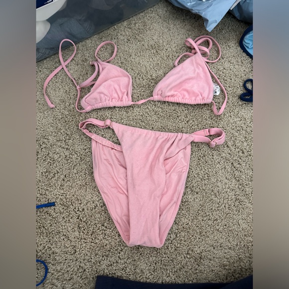 We wore what bikini - Picture 1 of 2